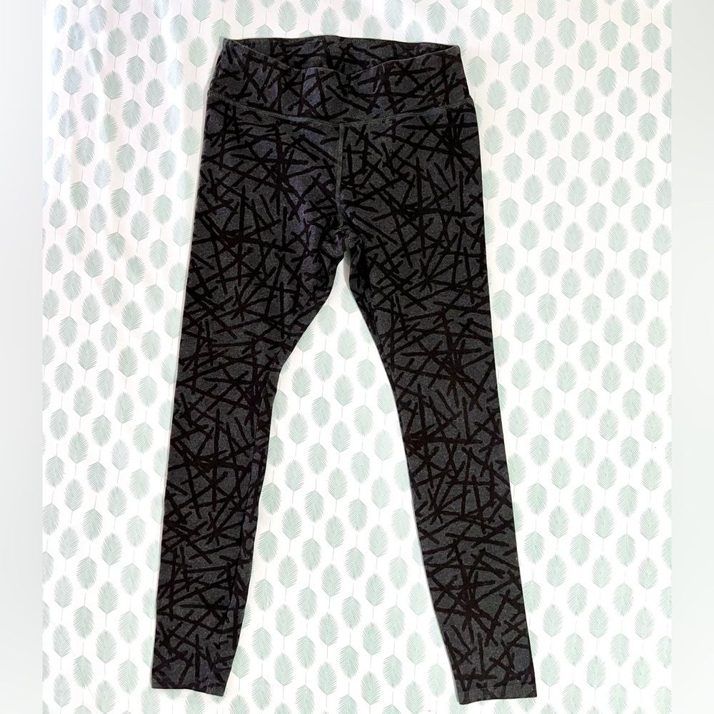 Pact women’s grey and black leggings Size S